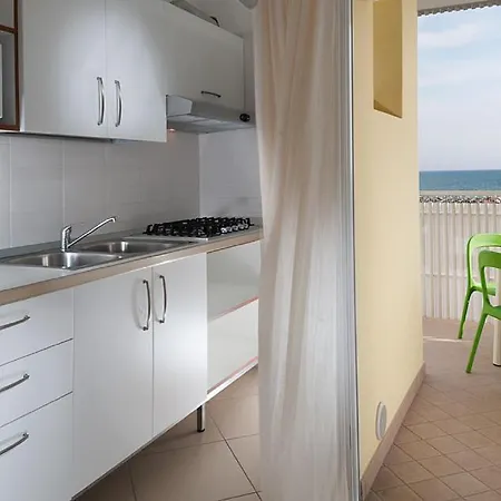 Aurora Apartmanhotel Bibione